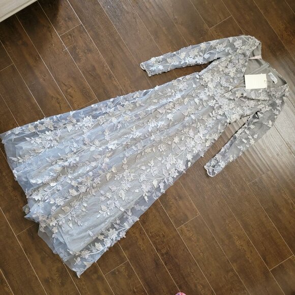 Mac Duggal Floral Applique Gown Women 4 3D Fairy Whimsical Formal Elegant Luxury - Picture 3 of 7